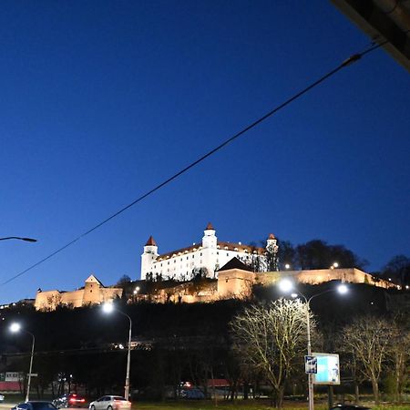 Extralarge Queen Room In The Heart Of Bratislava With Terrace Εξωτερικό φωτογραφία