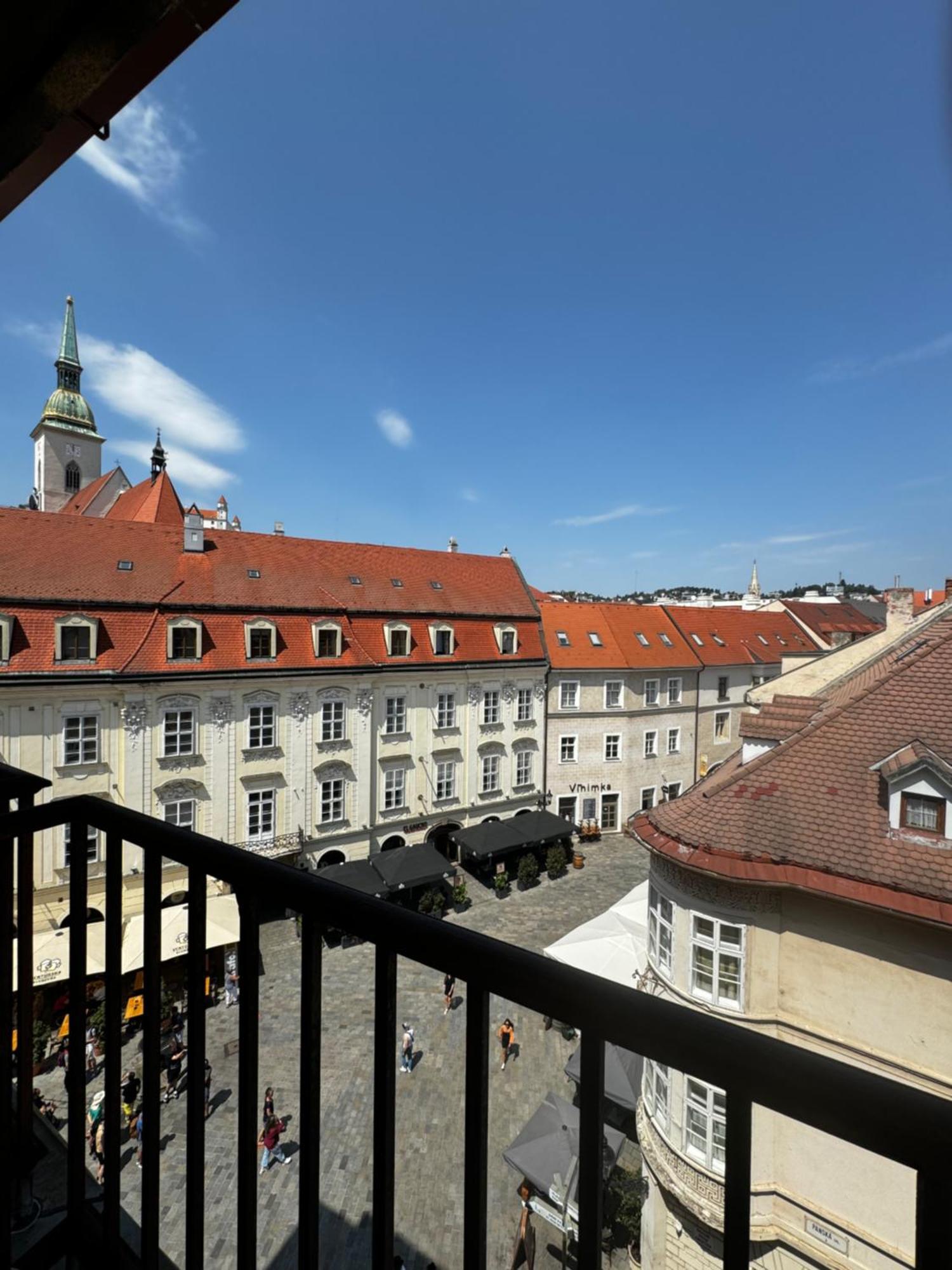 Extralarge Queen Room In The Heart Of Bratislava With Terrace Εξωτερικό φωτογραφία