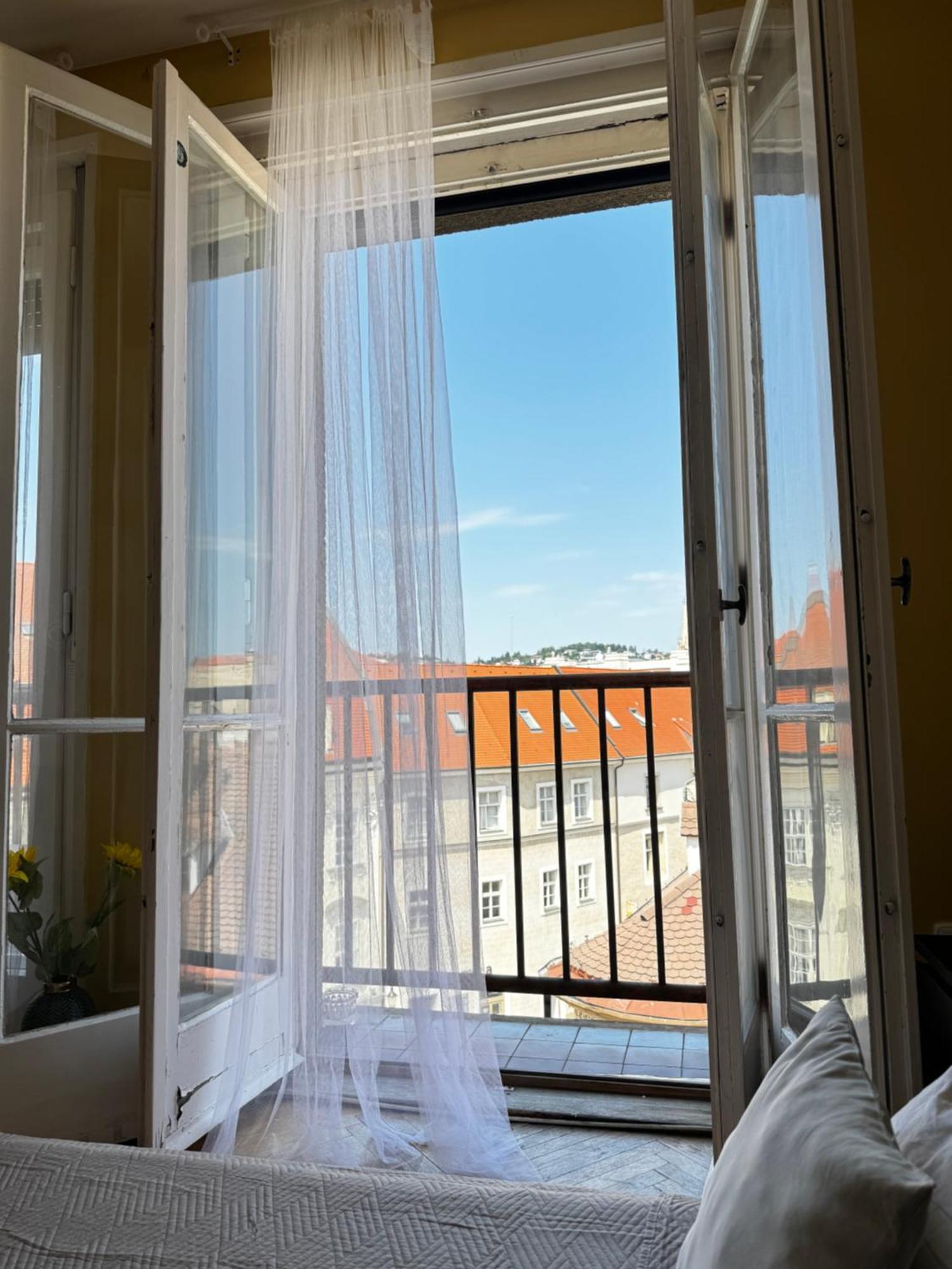 Extralarge Queen Room In The Heart Of Bratislava With Terrace Εξωτερικό φωτογραφία