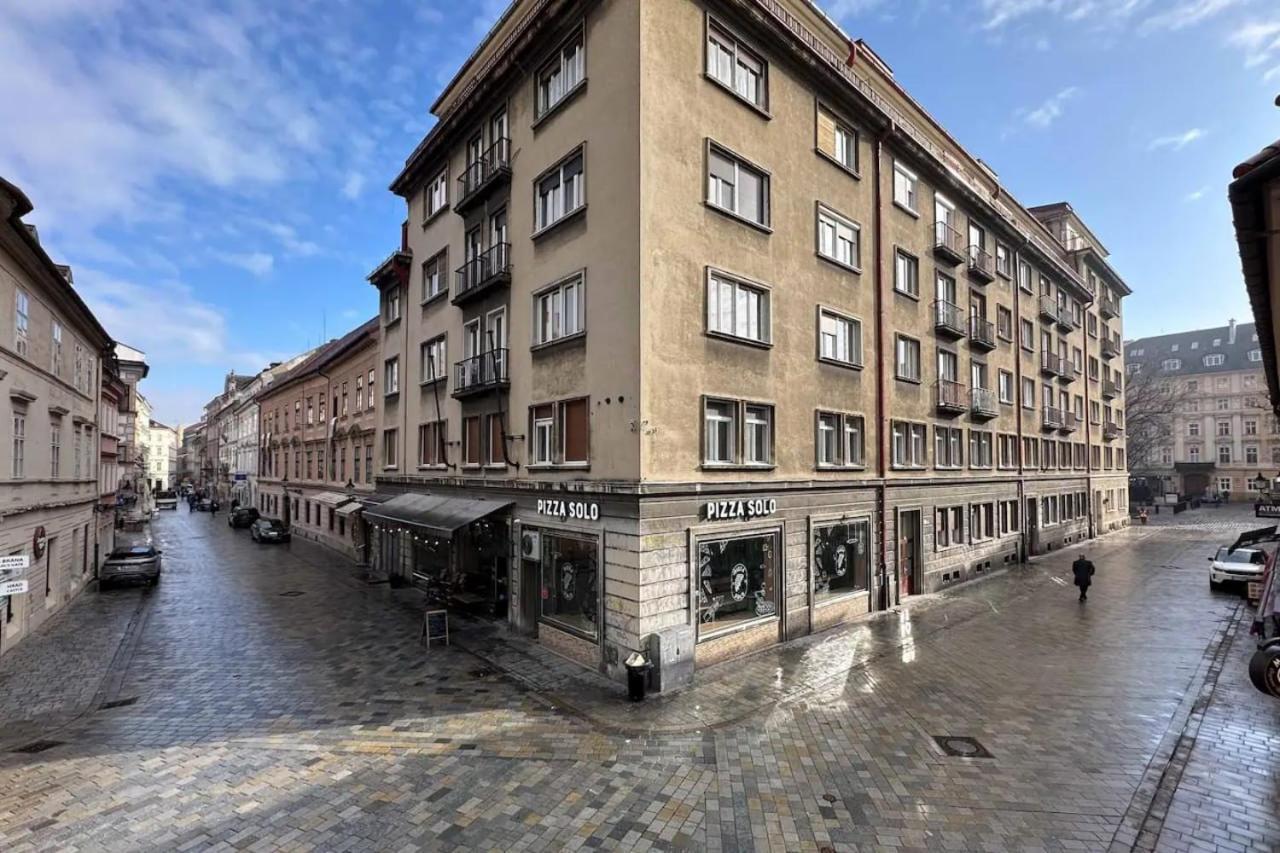 Extralarge Queen Room In The Heart Of Bratislava With Terrace Εξωτερικό φωτογραφία