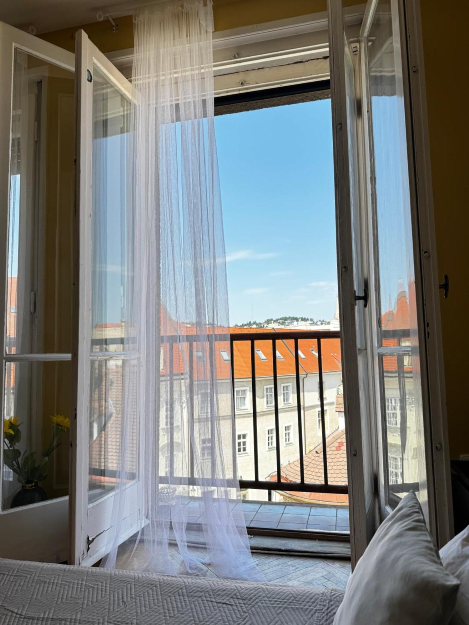 Extralarge Queen Room In The Heart Of Bratislava With Terrace Εξωτερικό φωτογραφία